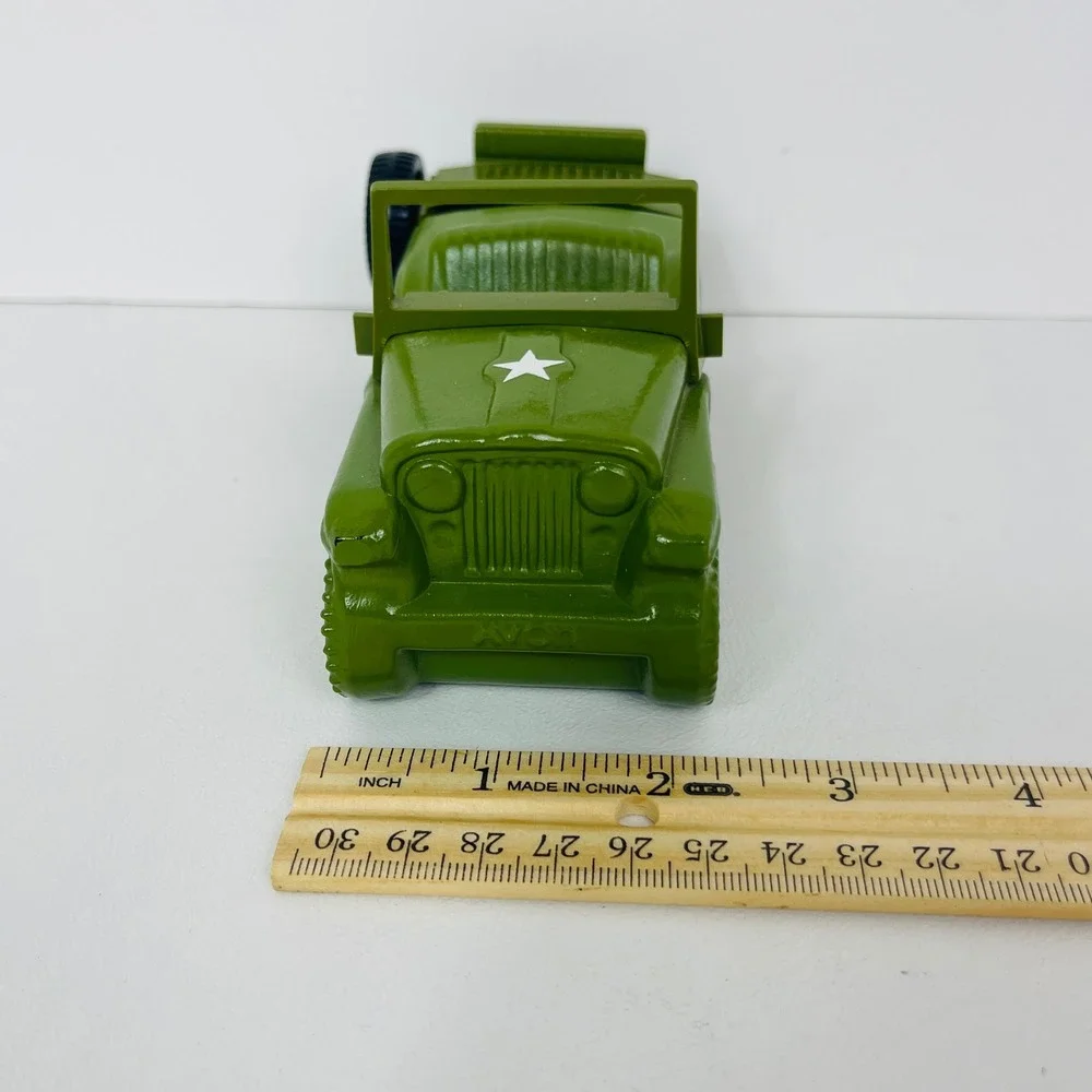 Avon Army Jeep Decanter Wild Country After Shave Green Military Star Vintage